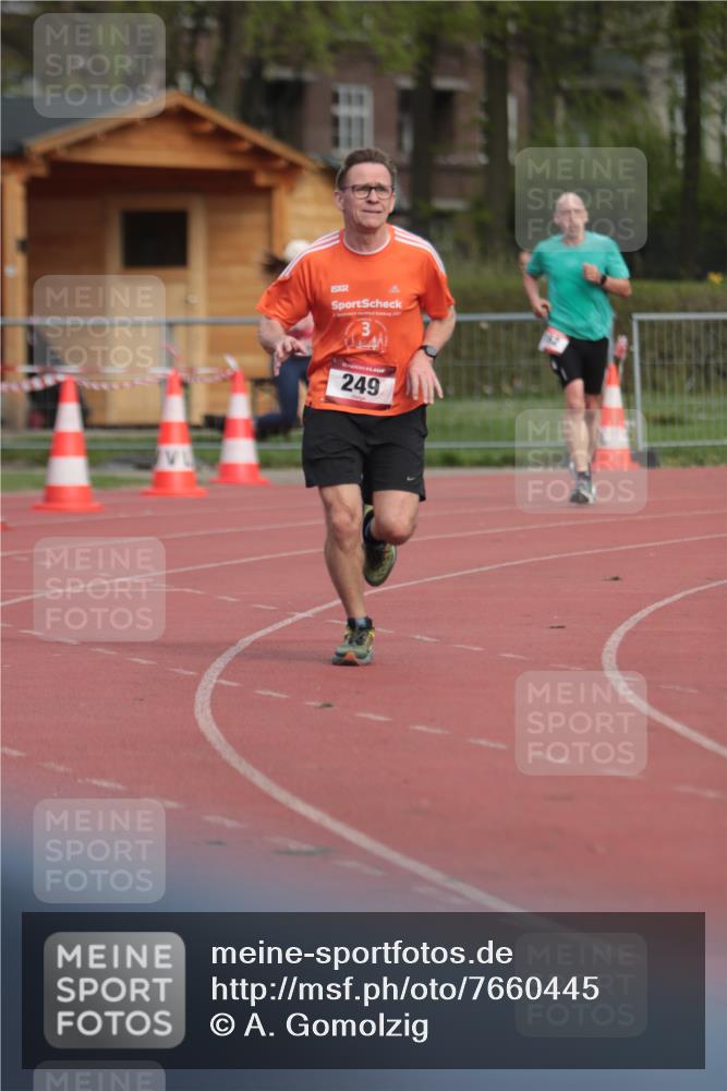 13.04.2025 - Hammer Lauf A. Gomolzig http://msf.ph/oto/7660445 13.04.2025 10:37:55 Ziel 162, 249, 1864 meine-sportfotos.de