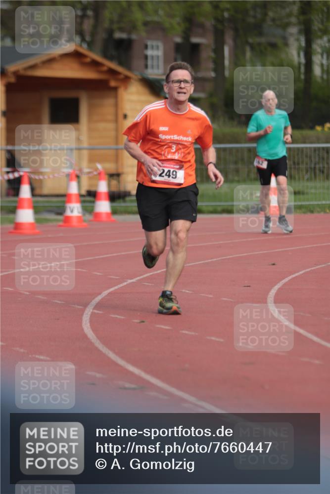13.04.2025 - Hammer Lauf A. Gomolzig http://msf.ph/oto/7660447 13.04.2025 10:37:55 Ziel 162, 249, 1864 meine-sportfotos.de