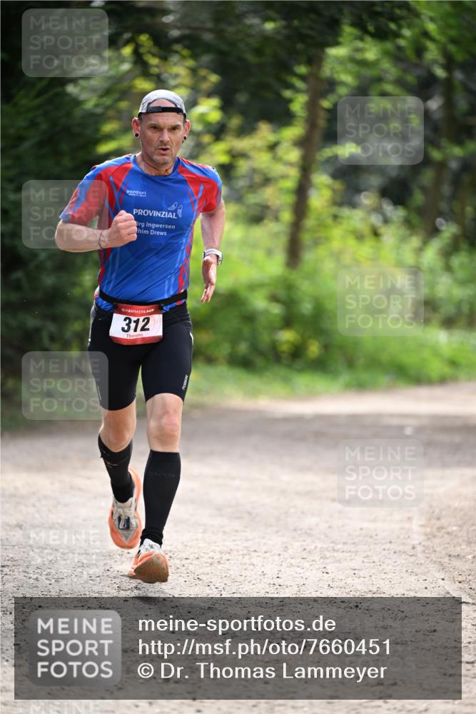 13.04.2025 - Hammer Lauf Dr. Thomas Lammeyer http://msf.ph/oto/7660451 13.04.2025 11:24:01 Laufen 15, 312 meine-sportfotos.de
