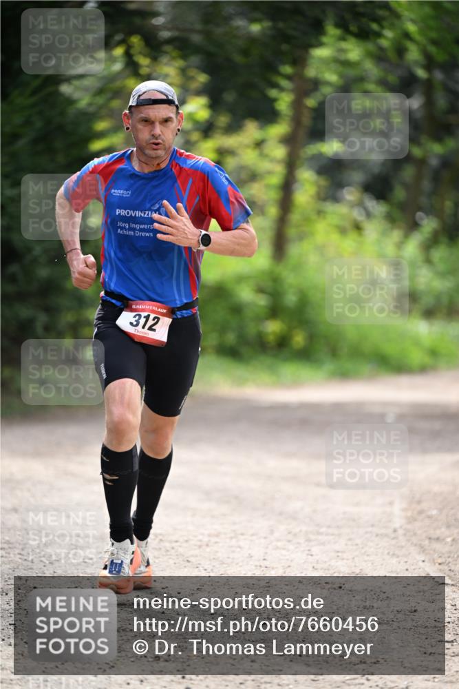 13.04.2025 - Hammer Lauf Dr. Thomas Lammeyer http://msf.ph/oto/7660456 13.04.2025 11:24:01 Laufen 15, 312 meine-sportfotos.de