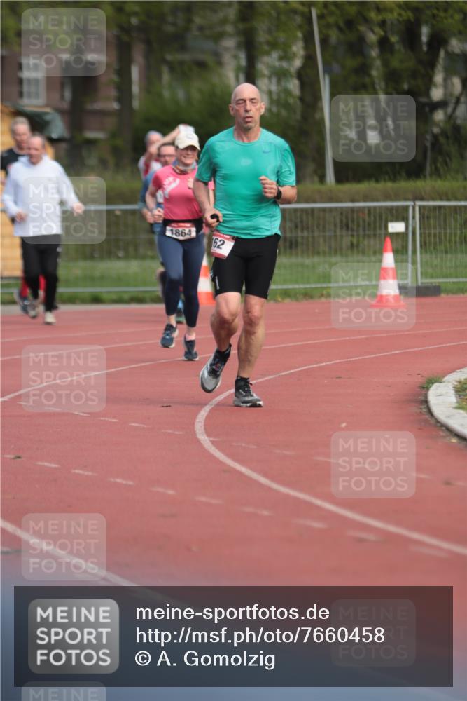 13.04.2025 - Hammer Lauf A. Gomolzig http://msf.ph/oto/7660458 13.04.2025 10:37:58 Ziel 162, 718, 1330, 1864 meine-sportfotos.de