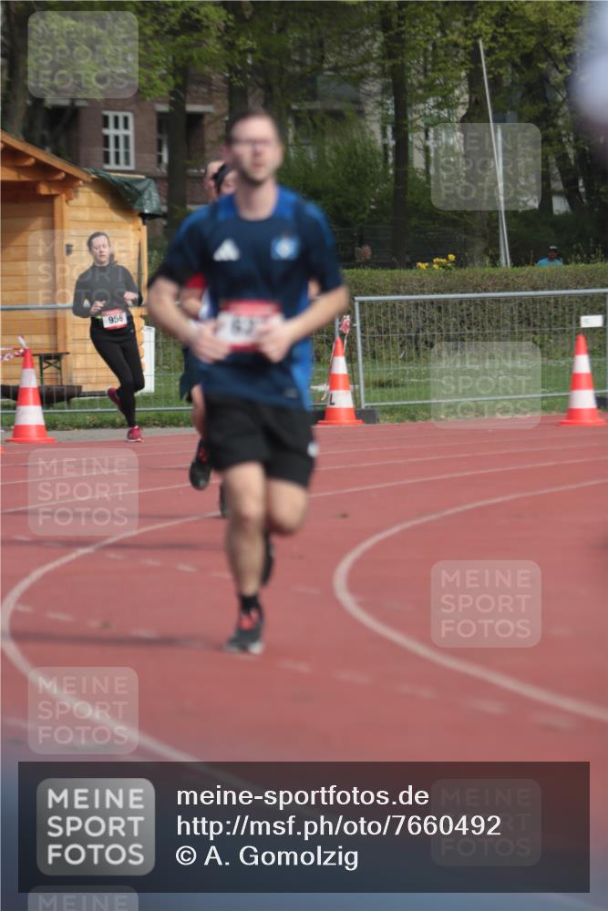 13.04.2025 - Hammer Lauf A. Gomolzig http://msf.ph/oto/7660492 13.04.2025 10:38:10 Ziel 627, 647, 767, 953, 956 meine-sportfotos.de