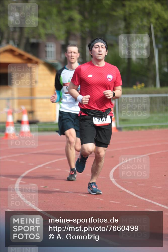 13.04.2025 - Hammer Lauf A. Gomolzig http://msf.ph/oto/7660499 13.04.2025 10:38:12 Ziel 131, 627, 647, 767, 953, 956 meine-sportfotos.de