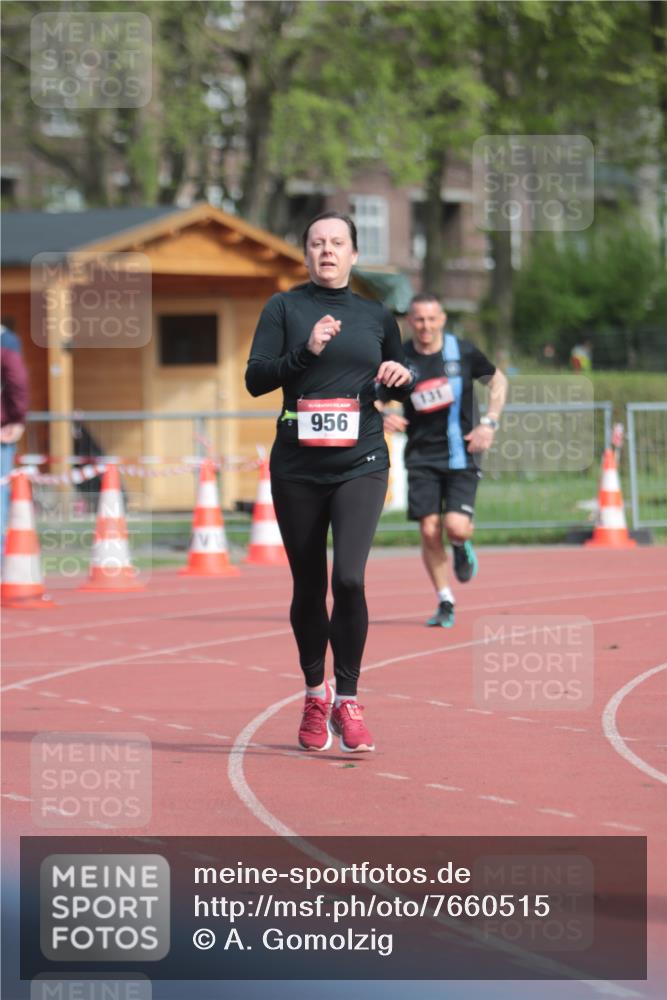 13.04.2025 - Hammer Lauf A. Gomolzig http://msf.ph/oto/7660515 13.04.2025 10:38:17 Ziel 131, 953, 956 meine-sportfotos.de