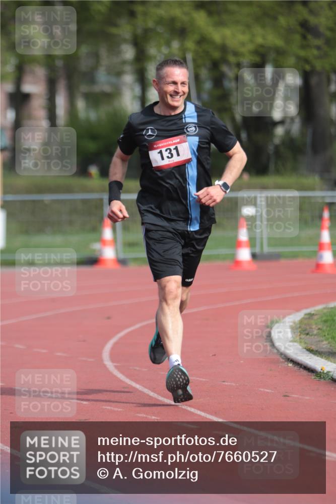 13.04.2025 - Hammer Lauf A. Gomolzig http://msf.ph/oto/7660527 13.04.2025 10:38:20 Ziel 131, 935, 956 meine-sportfotos.de