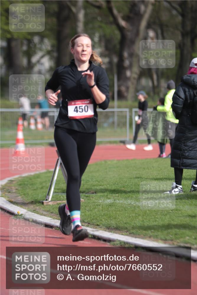 13.04.2025 - Hammer Lauf A. Gomolzig http://msf.ph/oto/7660552 13.04.2025 10:38:31 Ziel 450, 1841 meine-sportfotos.de