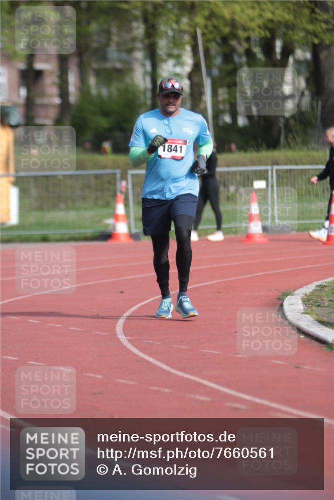 13.04.2025 - Hammer Lauf A. Gomolzig http://msf.ph/oto/7660561 13.04.2025 10:38:37 Ziel 1204, 1841 meine-sportfotos.de