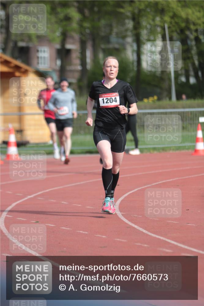 13.04.2025 - Hammer Lauf A. Gomolzig http://msf.ph/oto/7660573 13.04.2025 10:38:44 Ziel 497, 575, 1041, 1204 meine-sportfotos.de