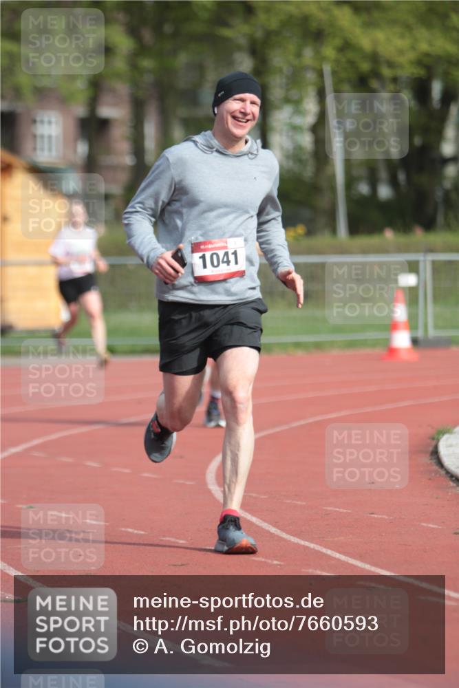 13.04.2025 - Hammer Lauf A. Gomolzig http://msf.ph/oto/7660593 13.04.2025 10:38:50 Ziel 286, 497, 1041, 1857 meine-sportfotos.de