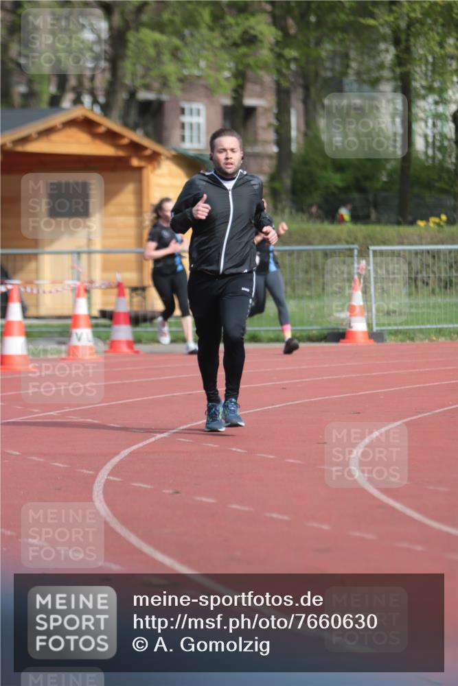 13.04.2025 - Hammer Lauf A. Gomolzig http://msf.ph/oto/7660630 13.04.2025 10:39:09 Ziel 207, 1059, 1060, 1799 meine-sportfotos.de