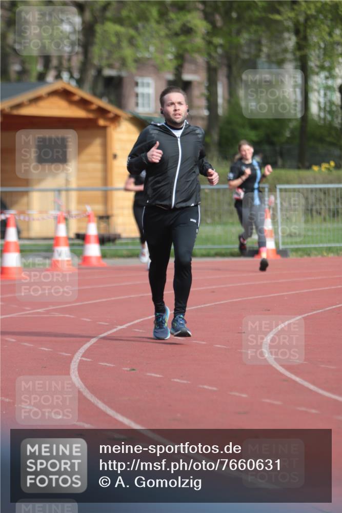 13.04.2025 - Hammer Lauf A. Gomolzig http://msf.ph/oto/7660631 13.04.2025 10:39:09 Ziel 207, 1059, 1060, 1799 meine-sportfotos.de