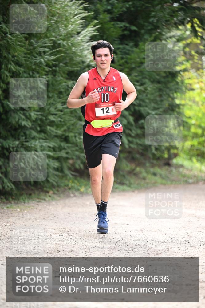 13.04.2025 - Hammer Lauf Dr. Thomas Lammeyer http://msf.ph/oto/7660636 13.04.2025 11:24:31 Laufen 10, 15, 121, 4 meine-sportfotos.de