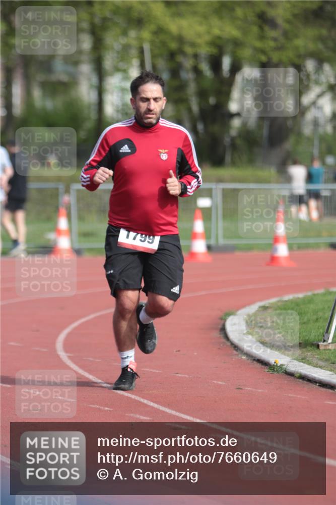 13.04.2025 - Hammer Lauf A. Gomolzig http://msf.ph/oto/7660649 13.04.2025 10:39:16 Ziel 387, 1799 meine-sportfotos.de