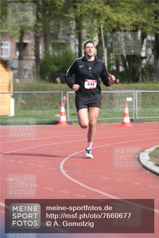 13.04.2025 - Hammer Lauf A. Gomolzig http://msf.ph/oto/7660677 13.04.2025 10:39:31 Ziel 449, 824 meine-sportfotos.de