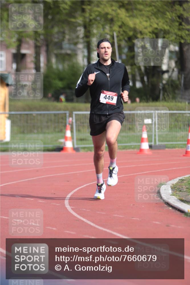 13.04.2025 - Hammer Lauf A. Gomolzig http://msf.ph/oto/7660679 13.04.2025 10:39:32 Ziel 438, 449, 824, 839 meine-sportfotos.de