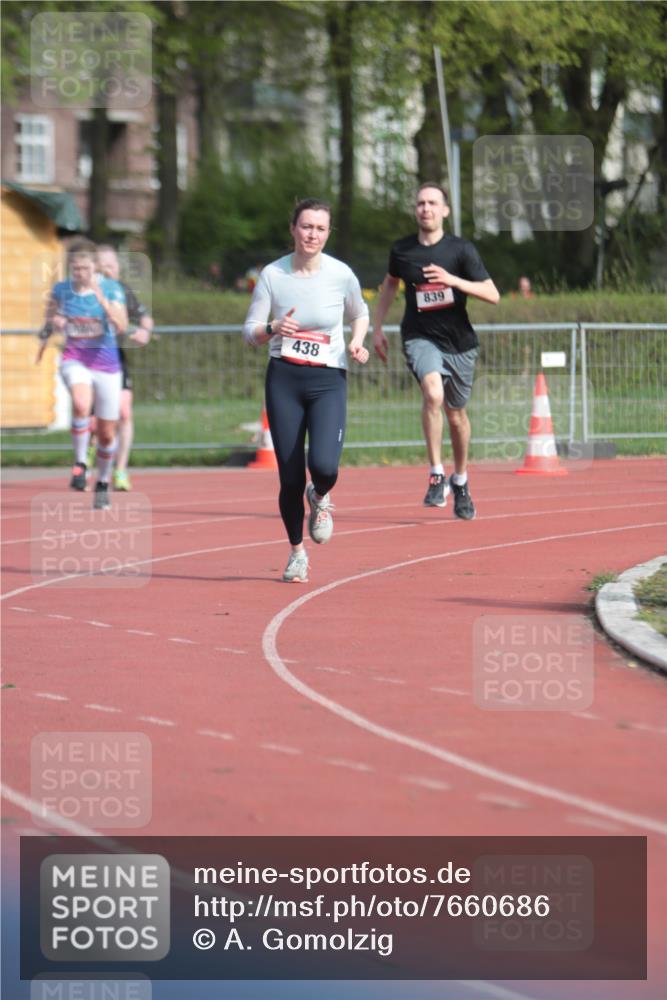 13.04.2025 - Hammer Lauf A. Gomolzig http://msf.ph/oto/7660686 13.04.2025 10:39:38 Ziel 210, 438, 824, 839 meine-sportfotos.de