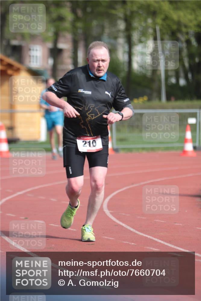 13.04.2025 - Hammer Lauf A. Gomolzig http://msf.ph/oto/7660704 13.04.2025 10:39:45 Ziel 210, 1351, 1938 meine-sportfotos.de