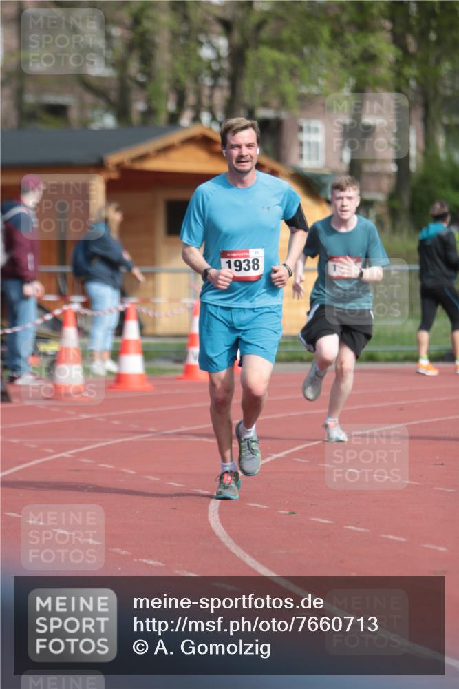 13.04.2025 - Hammer Lauf A. Gomolzig http://msf.ph/oto/7660713 13.04.2025 10:39:51 Ziel 1351, 1938 meine-sportfotos.de