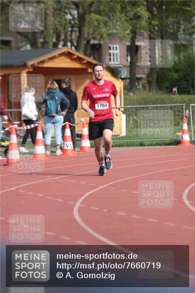 13.04.2025 - Hammer Lauf A. Gomolzig http://msf.ph/oto/7660719 13.04.2025 10:40:01 Ziel 1794 meine-sportfotos.de
