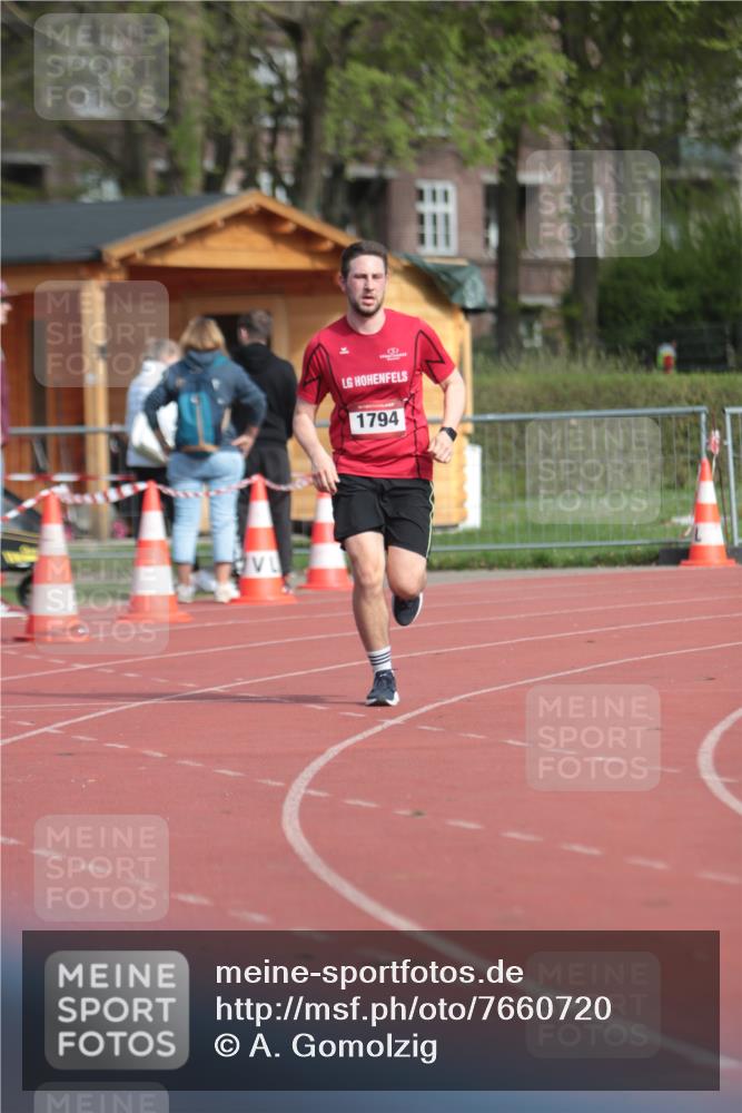 13.04.2025 - Hammer Lauf A. Gomolzig http://msf.ph/oto/7660720 13.04.2025 10:40:01 Ziel 1794 meine-sportfotos.de