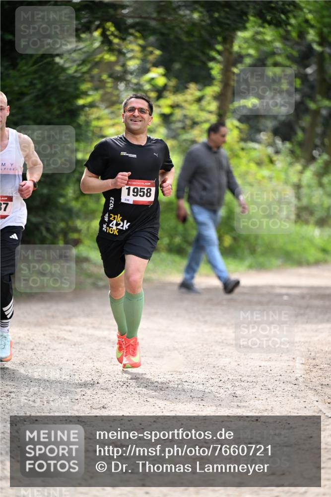 13.04.2025 - Hammer Lauf Dr. Thomas Lammeyer http://msf.ph/oto/7660721 13.04.2025 11:24:45 Laufen 15, 1958, 236, 37, 10 meine-sportfotos.de