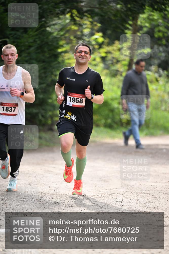 13.04.2025 - Hammer Lauf Dr. Thomas Lammeyer http://msf.ph/oto/7660725 13.04.2025 11:24:46 Laufen 15, 1958, 236, 15, 1837 meine-sportfotos.de