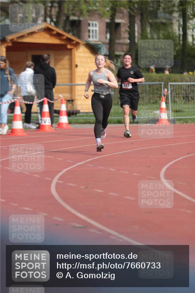 13.04.2025 - Hammer Lauf A. Gomolzig http://msf.ph/oto/7660733 13.04.2025 10:40:15 Ziel 537, 1099, 1796 meine-sportfotos.de