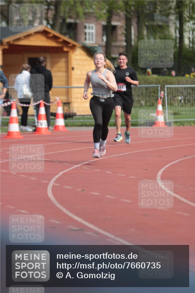 13.04.2025 - Hammer Lauf A. Gomolzig http://msf.ph/oto/7660735 13.04.2025 10:40:16 Ziel 537, 1099, 1796 meine-sportfotos.de
