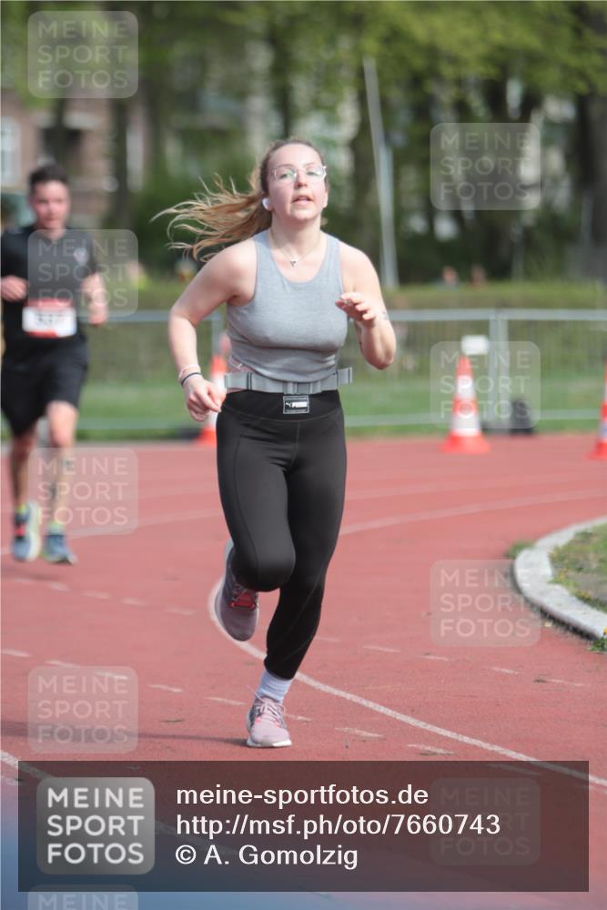 13.04.2025 - Hammer Lauf A. Gomolzig http://msf.ph/oto/7660743 13.04.2025 10:40:18 Ziel 537, 1099, 1796 meine-sportfotos.de