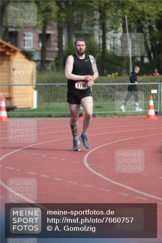 13.04.2025 - Hammer Lauf A. Gomolzig http://msf.ph/oto/7660757 13.04.2025 10:40:23 Ziel 260, 577, 741, 1796 meine-sportfotos.de