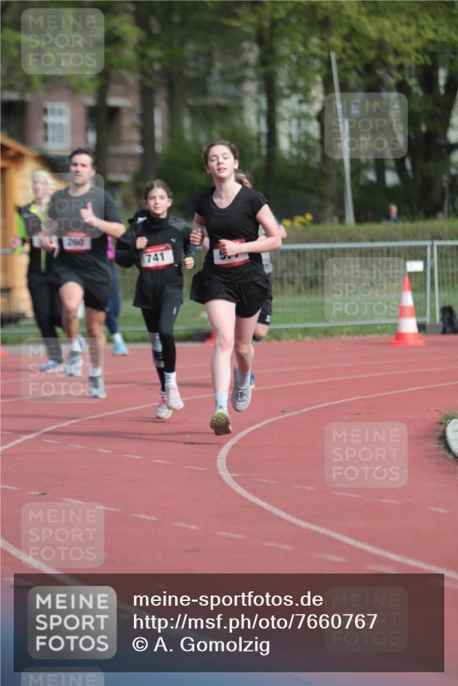 13.04.2025 - Hammer Lauf A. Gomolzig http://msf.ph/oto/7660767 13.04.2025 10:40:30 Ziel 192, 260, 261, 577, 741, 1105, 1718 meine-sportfotos.de