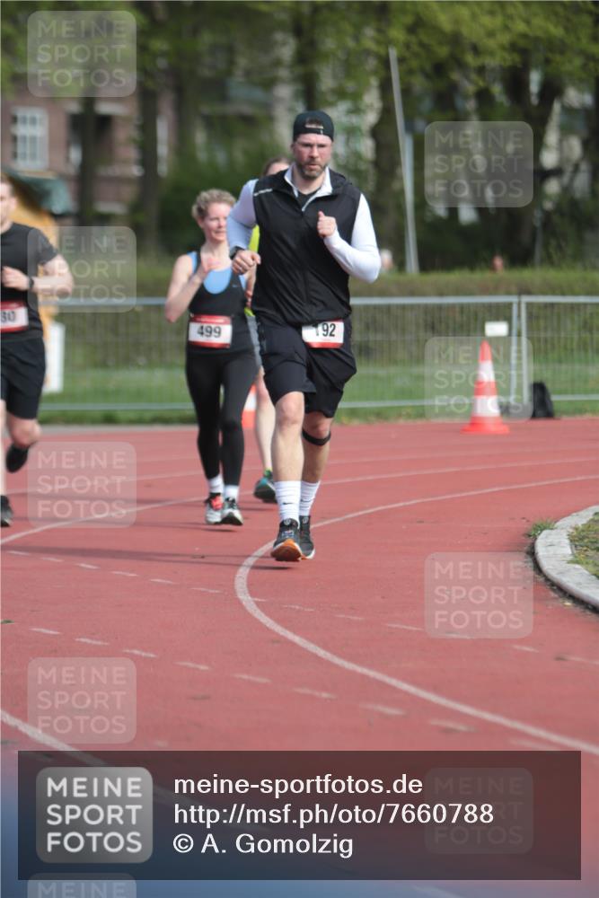 13.04.2025 - Hammer Lauf A. Gomolzig http://msf.ph/oto/7660788 13.04.2025 10:40:37 Ziel 180, 192, 261, 353, 499, 520, 1782 meine-sportfotos.de