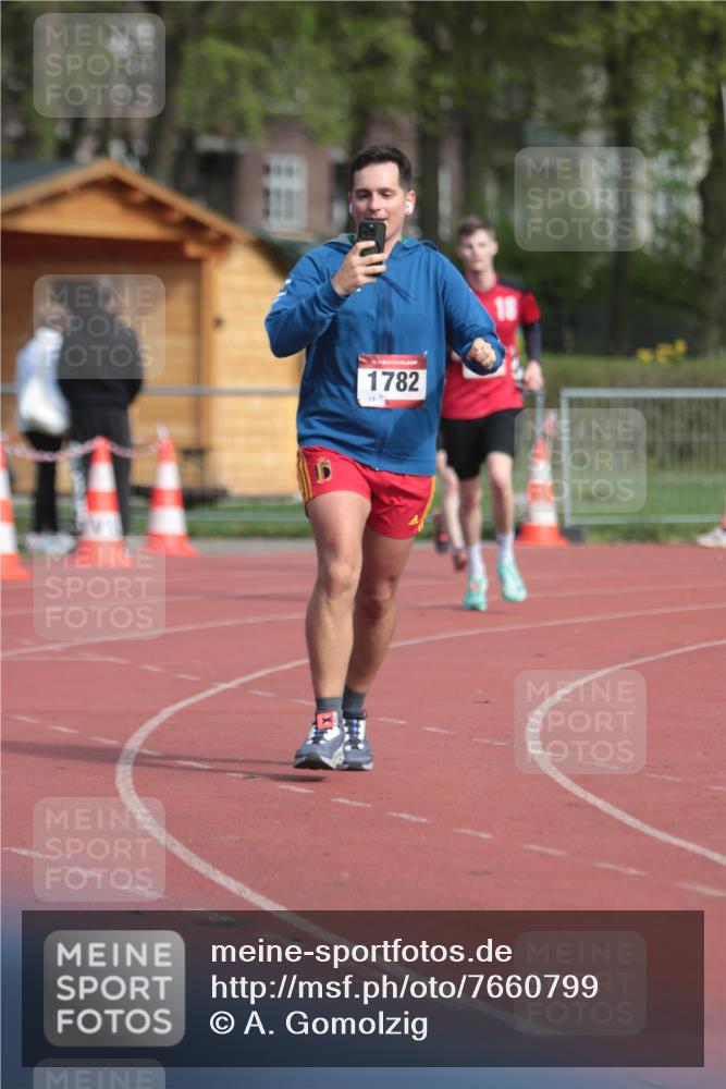 13.04.2025 - Hammer Lauf A. Gomolzig http://msf.ph/oto/7660799 13.04.2025 10:40:44 Ziel 498, 1778, 1782 meine-sportfotos.de