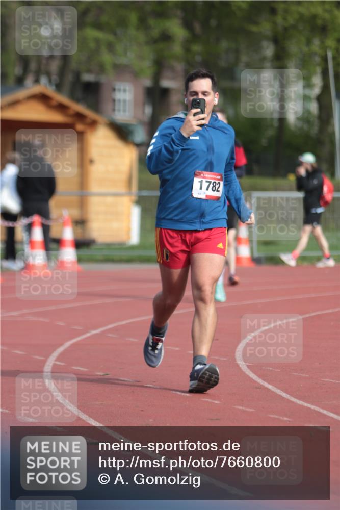 13.04.2025 - Hammer Lauf A. Gomolzig http://msf.ph/oto/7660800 13.04.2025 10:40:44 Ziel 498, 1778, 1782 meine-sportfotos.de
