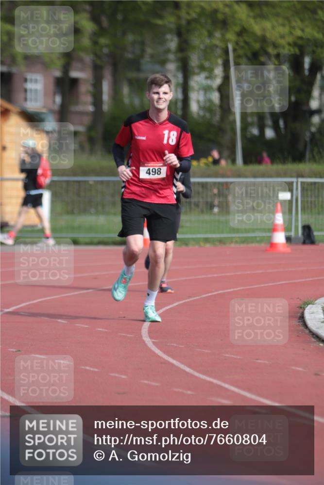 13.04.2025 - Hammer Lauf A. Gomolzig http://msf.ph/oto/7660804 13.04.2025 10:40:47 Ziel 498, 1778 meine-sportfotos.de