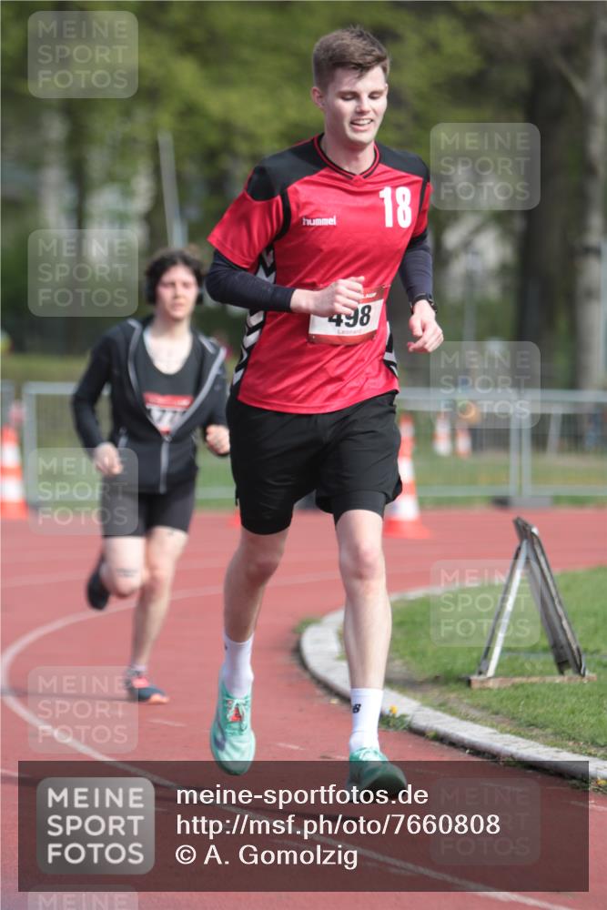 13.04.2025 - Hammer Lauf A. Gomolzig http://msf.ph/oto/7660808 13.04.2025 10:40:49 Ziel 498, 1778 meine-sportfotos.de