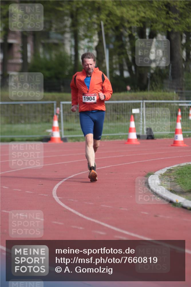 13.04.2025 - Hammer Lauf A. Gomolzig http://msf.ph/oto/7660819 13.04.2025 10:41:02 Ziel 284, 1189, 1904 meine-sportfotos.de