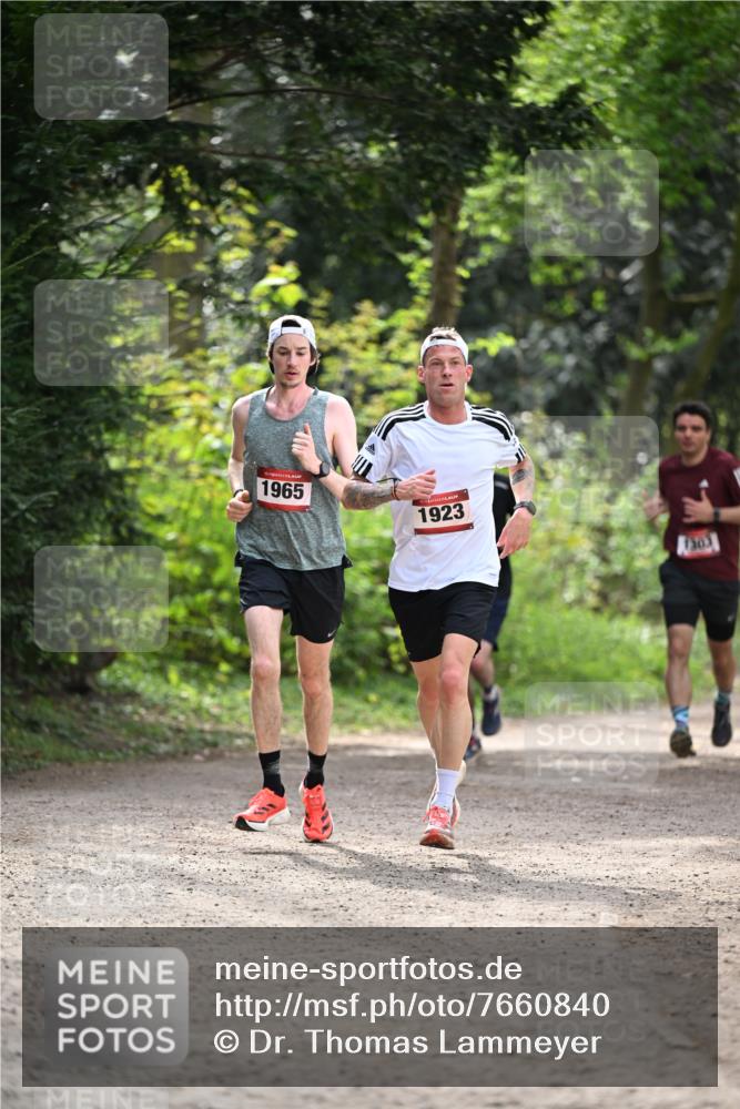 13.04.2025 - Hammer Lauf Dr. Thomas Lammeyer http://msf.ph/oto/7660840 13.04.2025 11:25:02 Laufen 1965, 1923 meine-sportfotos.de