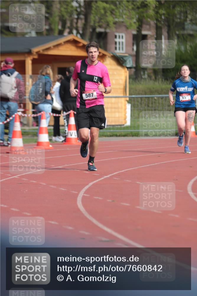 13.04.2025 - Hammer Lauf A. Gomolzig http://msf.ph/oto/7660842 13.04.2025 10:41:15 Ziel 151, 587 meine-sportfotos.de