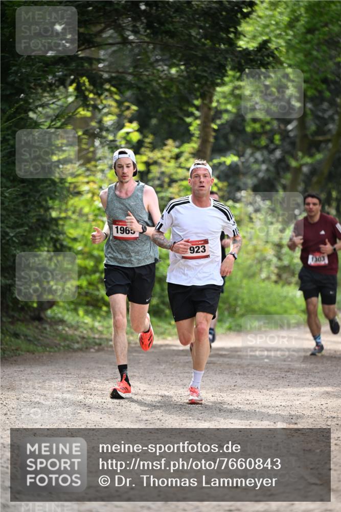 13.04.2025 - Hammer Lauf Dr. Thomas Lammeyer http://msf.ph/oto/7660843 13.04.2025 11:25:02 Laufen 1965, 923, 7303 meine-sportfotos.de