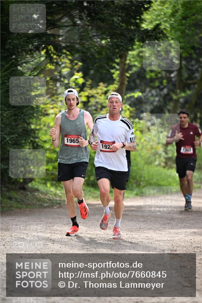 13.04.2025 - Hammer Lauf Dr. Thomas Lammeyer http://msf.ph/oto/7660845 13.04.2025 11:25:02 Laufen 15, 1965, 192 meine-sportfotos.de