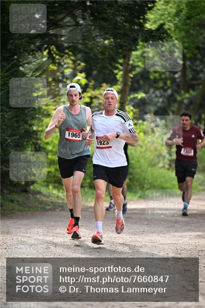 13.04.2025 - Hammer Lauf Dr. Thomas Lammeyer http://msf.ph/oto/7660847 13.04.2025 11:25:02 Laufen 1965, 1923, 1303 meine-sportfotos.de