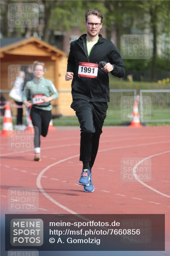 13.04.2025 - Hammer Lauf A. Gomolzig http://msf.ph/oto/7660856 13.04.2025 10:41:25 Ziel 491 meine-sportfotos.de