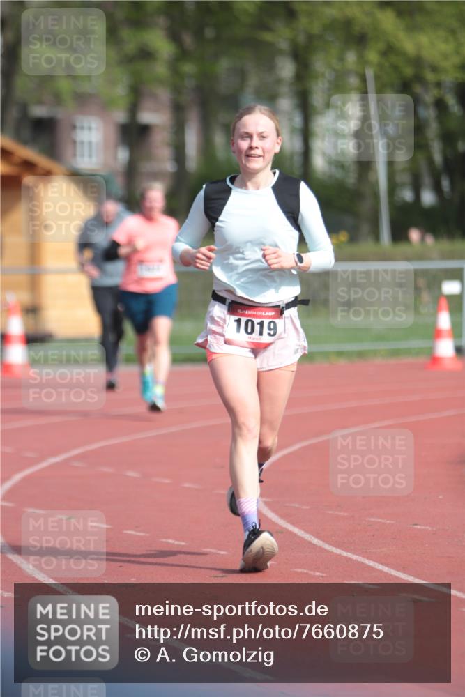 13.04.2025 - Hammer Lauf A. Gomolzig http://msf.ph/oto/7660875 13.04.2025 10:41:52 Ziel 212, 574, 1019, 1924 meine-sportfotos.de