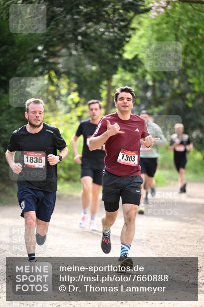 13.04.2025 - Hammer Lauf Dr. Thomas Lammeyer http://msf.ph/oto/7660888 13.04.2025 11:25:06 Laufen 15, 1303, 15, 1835, 215 meine-sportfotos.de