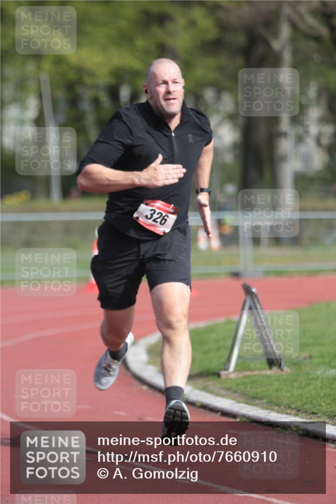 13.04.2025 - Hammer Lauf A. Gomolzig http://msf.ph/oto/7660910 13.04.2025 10:42:17 Ziel 326, 525, 526, 550, 772, 926, 1061, 1079, 1990 meine-sportfotos.de