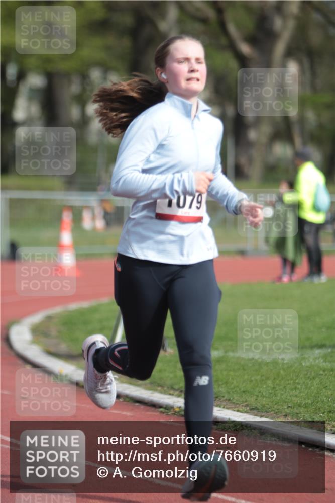 13.04.2025 - Hammer Lauf A. Gomolzig http://msf.ph/oto/7660919 13.04.2025 10:42:20 Ziel 525, 526, 550, 772, 926, 1061, 1079, 1990 meine-sportfotos.de
