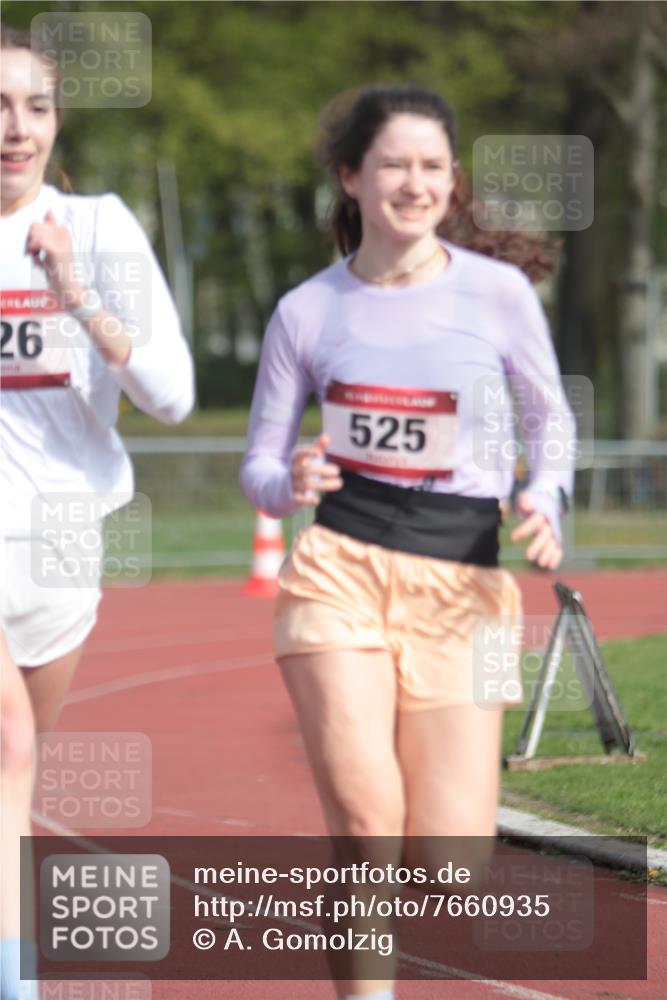 13.04.2025 - Hammer Lauf A. Gomolzig http://msf.ph/oto/7660935 13.04.2025 10:42:26 Ziel 269, 550, 772 meine-sportfotos.de