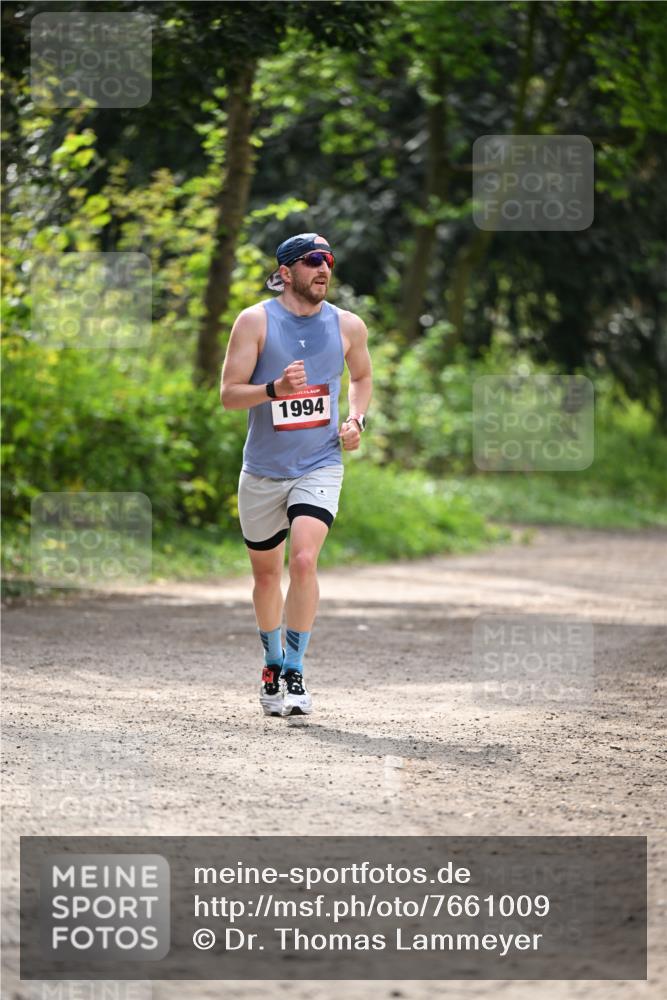 13.04.2025 - Hammer Lauf Dr. Thomas Lammeyer http://msf.ph/oto/7661009 13.04.2025 11:25:30 Laufen 1994 meine-sportfotos.de