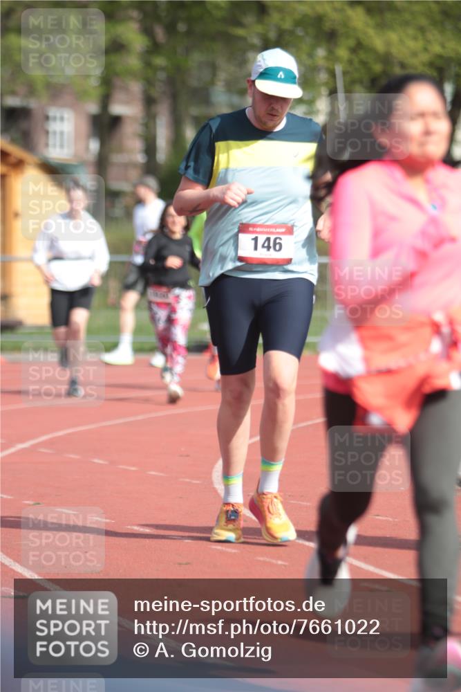 13.04.2025 - Hammer Lauf A. Gomolzig http://msf.ph/oto/7661022 13.04.2025 10:43:41 Ziel 136, 146, 1588, 1920, 1968 meine-sportfotos.de